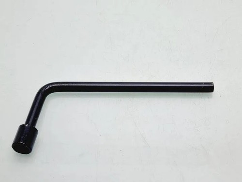 Peugeot 508 wheel - wheel, wrench