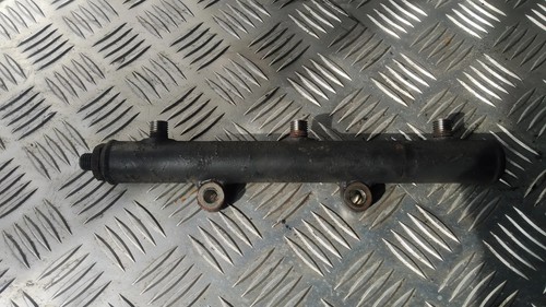 Peugeot 407 coupe fuel rail - 407, 6c